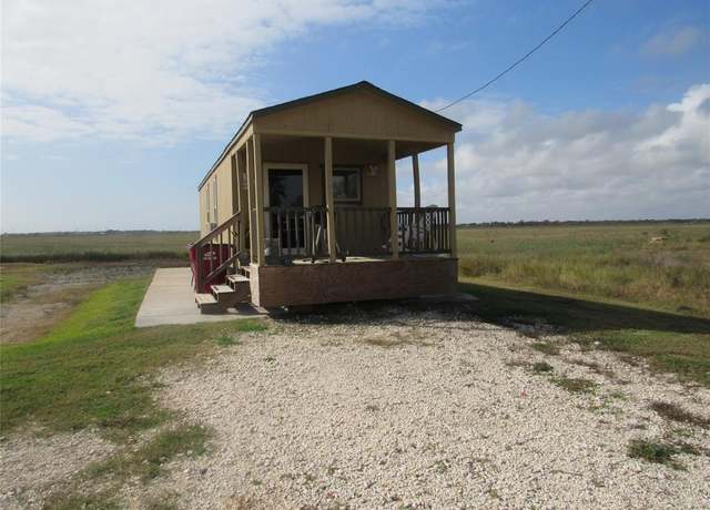 Property at 808 County Road 299, Sargent, TX 77414, 1 bed, 1 bath