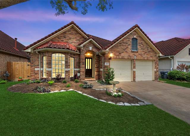 Property at 48 Cherry Hills Dr, Houston, TX 77065, 3 beds, 2 baths