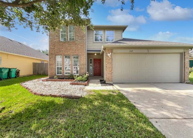 Property at 2317 Shady Pine Dr, Conroe, TX 77301, 3 beds, 2.5 baths