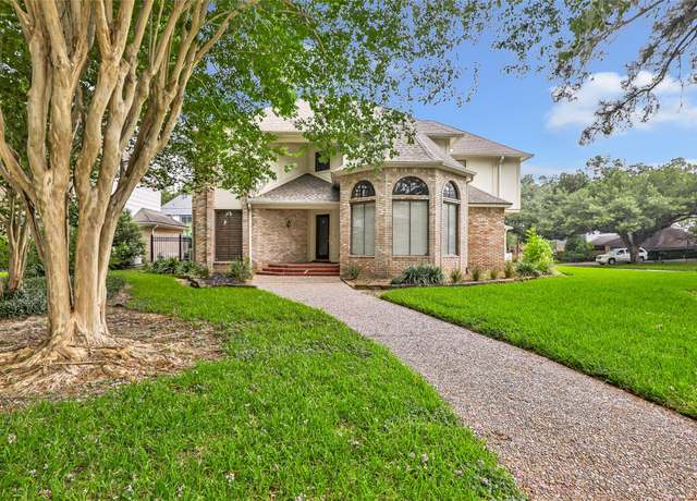 Property at 12102 Moorcreek Dr, Houston, TX 77070, 4 beds, 3.5 baths