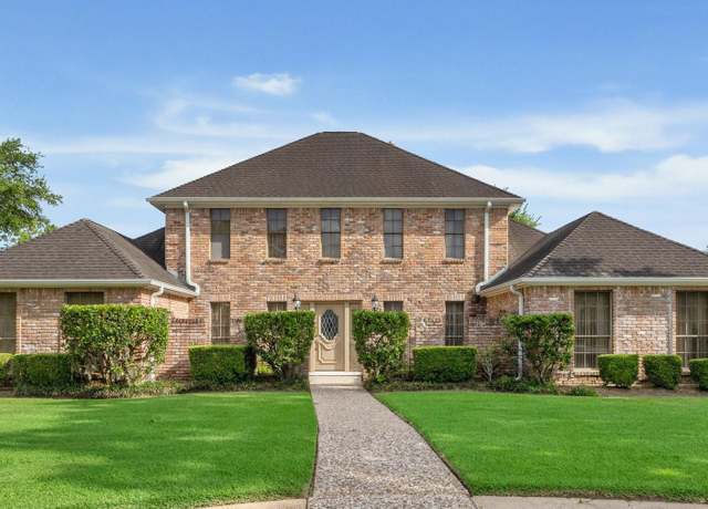 Property at 15718 Craighurst Dr, Houston, TX 77059, 4 beds, 4 baths