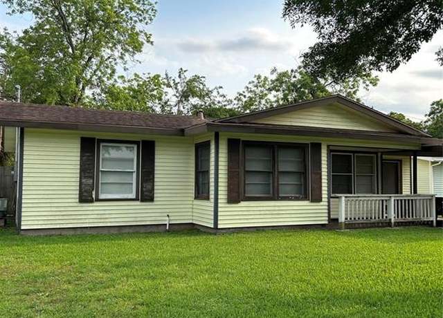Property at 3411 Palm Ave, Texas City, TX 77590, 3 beds, 1 bath