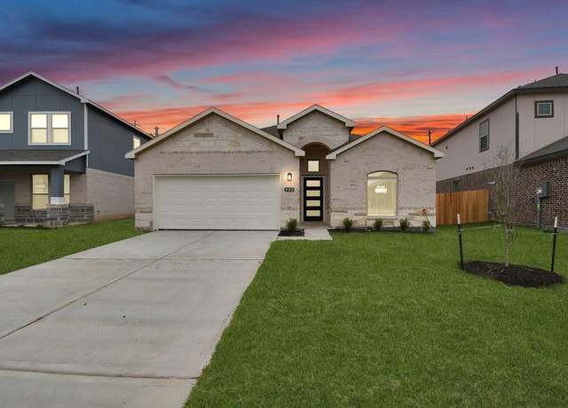 Property at 5316 Latigo Ct, Alvin, TX 77511, 4 beds, 3 baths