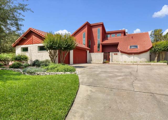 Property at 7603 Long Creek Ct, Houston, TX 77088, 4 beds, 2.5 baths
