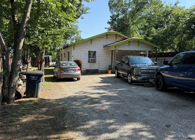 Property at 1136 Minden St, Fort Worth, TX 76115, 7 beds, 1 bath
