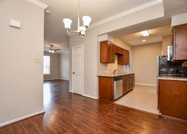 Property at 2255 Braeswood Park Dr #168, Houston, TX 77030, 1 bed, 1 bath