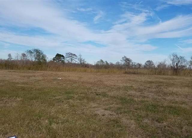 Property at 15350 Grace Circle Cir N, Beaumont, TX 77705