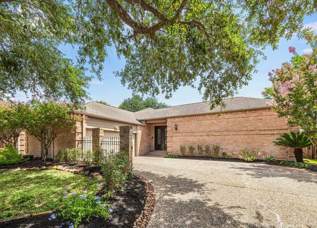 Property at 11602 Aspenway Dr, Houston, TX 77070, 3 beds, 2 baths