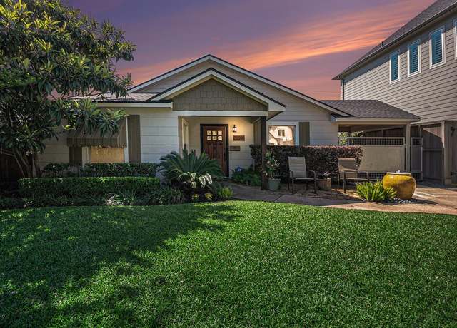 Property at 4907 Chestnut St, Bellaire, TX 77401, 4 beds, 3 baths