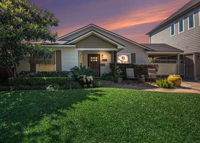 Property at 4907 Chestnut St, Bellaire, TX 77401, 4 beds, 3 baths
