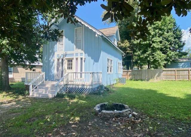 Property at 431 N Canyon Dr, Onalaska, TX 77360, 2 beds, 1.5 baths