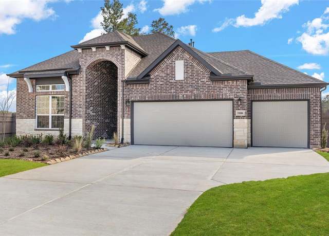 Property at 18101 Brennie Bird Ln, Conroe, TX 77302, 4 beds, 3 baths