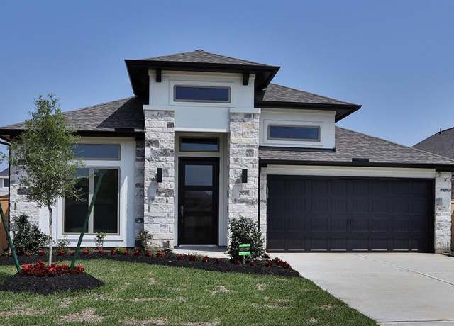 Property at 20510 Galineers Cob Dr, Tomball, TX 77377, 4 beds, 3 baths