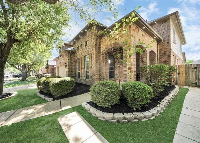 Property at 8315 Terrace Brook Dr, Houston, TX 77040, 5 beds, 3.5 baths
