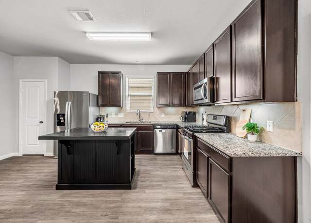 Property at 3307 Atascocita Vale Dr, Humble, TX 77396, 3 beds, 2.5 baths
