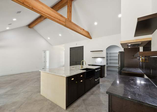 Property at 1253 Road 66112, Dayton, TX 77535, 5 beds, 3 baths