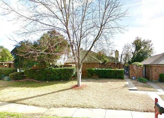 Property at 10244 Ridge Oak St, Dallas, TX 75227, 2 beds, 2 baths