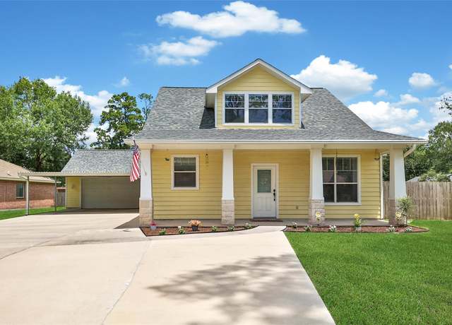 Property at 659 Chateau Woods Parkway Dr, Conroe, TX 77385, 3 beds, 2 baths