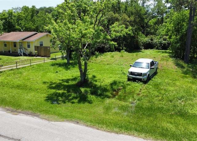 Property at 6519 Pinecrest, Hitchcock, TX 77536
