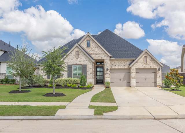 Property at 29706 Juniper Ranch Rd, Fulshear, TX 77441, 4 beds, 3 baths