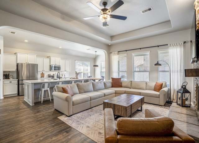 Property at 123 Clearmont Pl, Montgomery, TX 77316, 4 beds, 3 baths