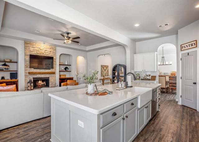 Property at 123 Clearmont Pl, Montgomery, TX 77316, 4 beds, 3 baths