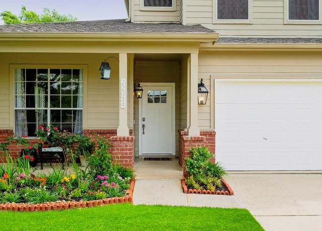 Property at 22034 Holly Branch Dr, Tomball, TX 77375, 4 beds, 2.5 baths