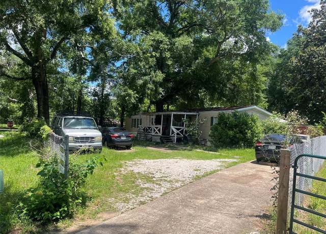 Property at 401 Dunnam Ave, Cleveland, TX 77327, 9 beds, 2 baths