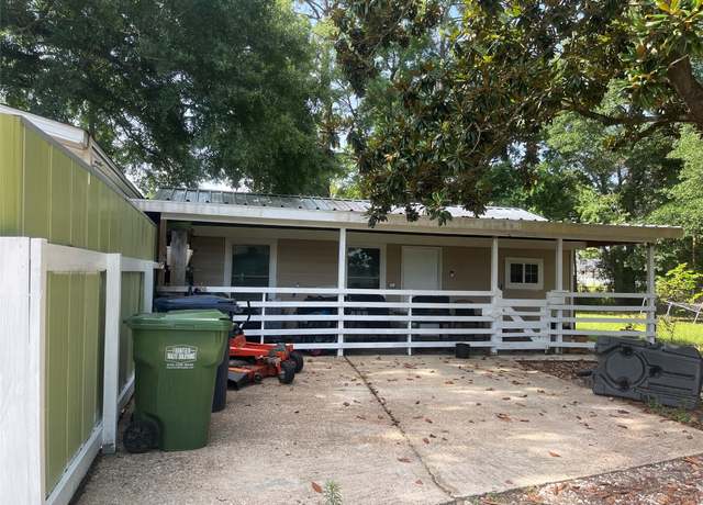 Property at 401 Dunnam Ave, Cleveland, TX 77327, 9 beds, 2 baths