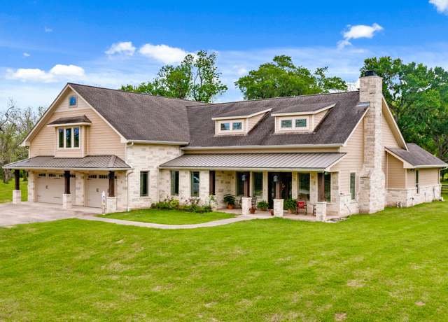Property at 923 Y U Jones Rd, Richmond, TX 77469, 4 beds, 4.5 baths