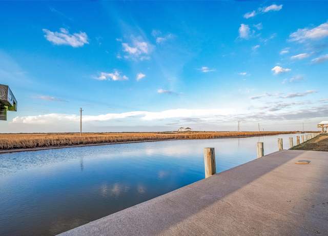 Property at 1111 Gator Pt, Crystal Beach, TX 77650