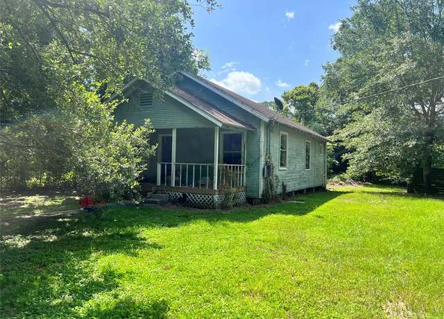 Property at 720 Birch, Vidor, TX 77662, 4 beds, 2 baths
