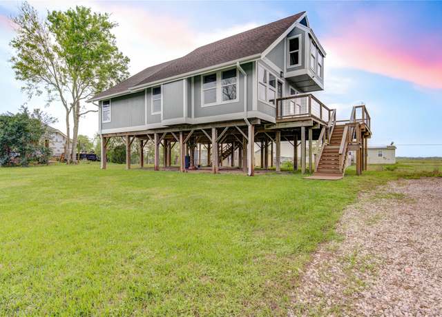 Property at 12827 Sandpiper Rd, Angleton, TX 77515, 3 beds, 2 baths