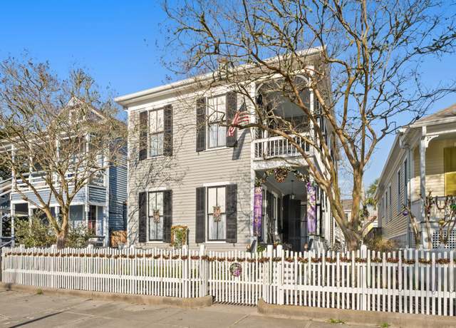 Property at 1512 Rosenberg St, Galveston, TX 77550, 3 beds, 1.5 baths
