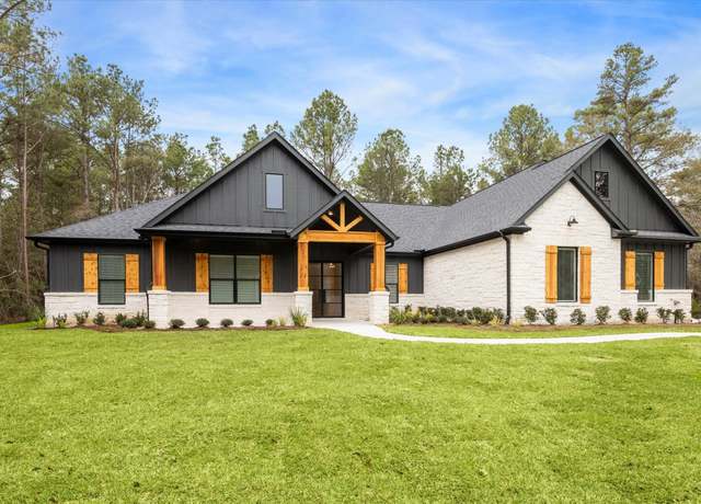 Property at 9332 Cedar Bnd, Plantersville, TX 77363, 3 beds, 3.5 baths