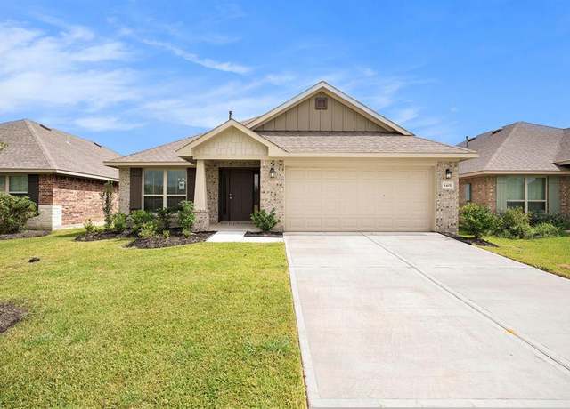Property at 4401 East Bayou Maison Cir, Dickinson, TX 77539, 4 beds, 2 baths