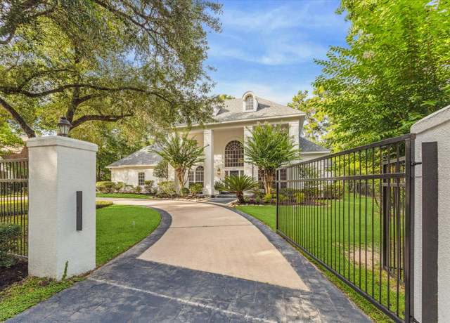 Property at 46 N Brokenfern Dr, The Woodlands, TX 77380, 5 beds, 4 baths