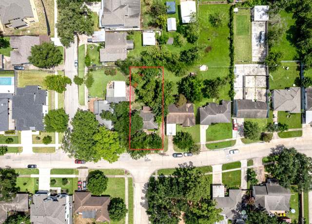 Property at 8518 Montridge Dr, Houston, TX 77055, 3 beds, 1 bath