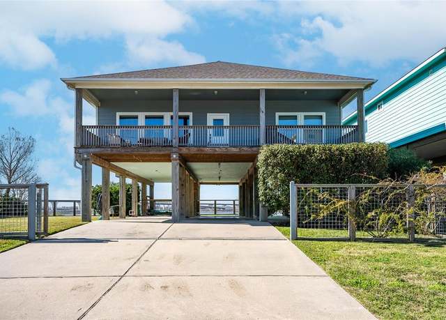 Property at 711 Todville Rd, Seabrook, TX 77586, 3 beds, 2 baths