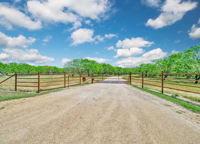 Property at 1035 County Road 112, Cost, TX 78614, 3 beds, 2.5 baths