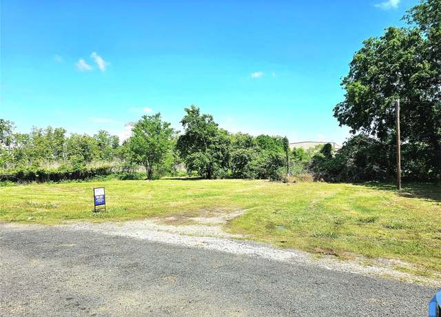 Property at 2008 Martin Luther King Blvd, Wharton, TX 77488