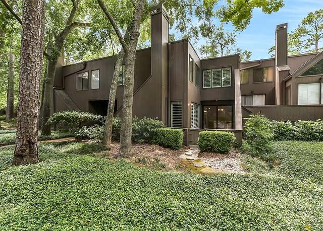 Property at 169 Litchfield Ln, Houston, TX 77024, 3 beds, 2.5 baths