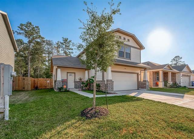 Property at 17624 Cedar Crest Dr, Conroe, TX 77306, 3 beds, 2.5 baths