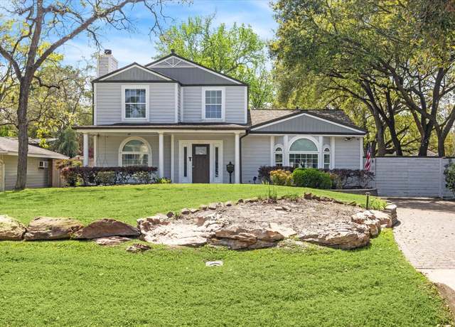 Property at 819 Azalea St, Houston, TX 77018, 4 beds, 2.5 baths