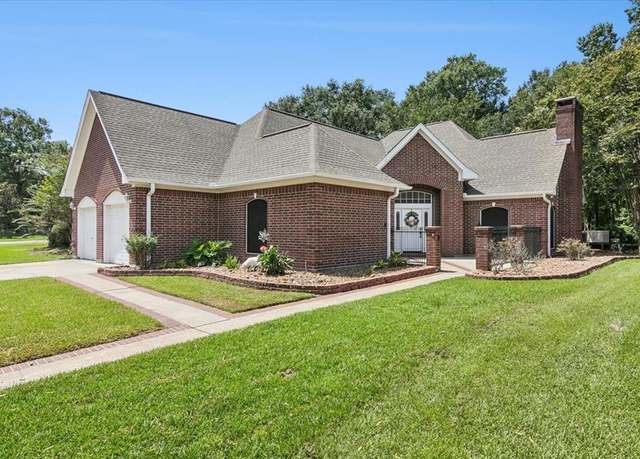 Property at 3109 Pebble Beach Ln, Orange, TX 77630, 2 beds, 2 baths