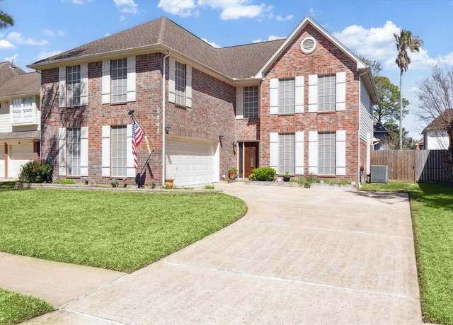 Property at 1107 Chesterwood Dr, Pearland, TX 77581, 4 beds, 3.5 baths