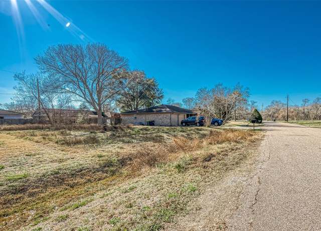 Property at 3406 Robinson Dr, Pearland, TX 77581