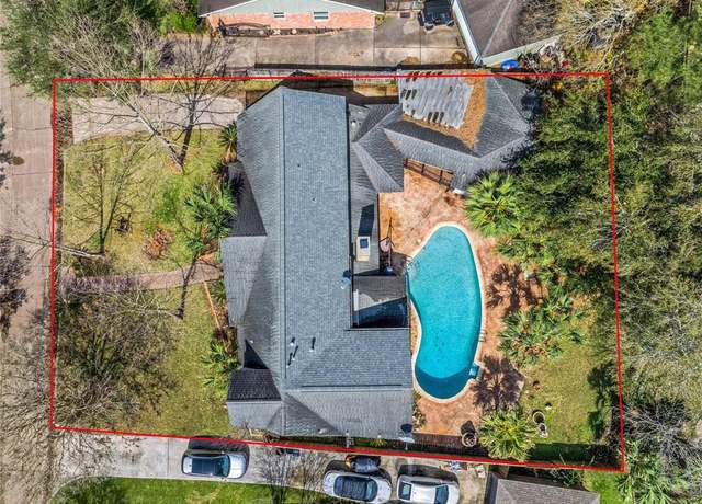 Property at 18611 Cape Charles Ln, Nassau Bay, TX 77058, 4 beds, 3.5 baths
