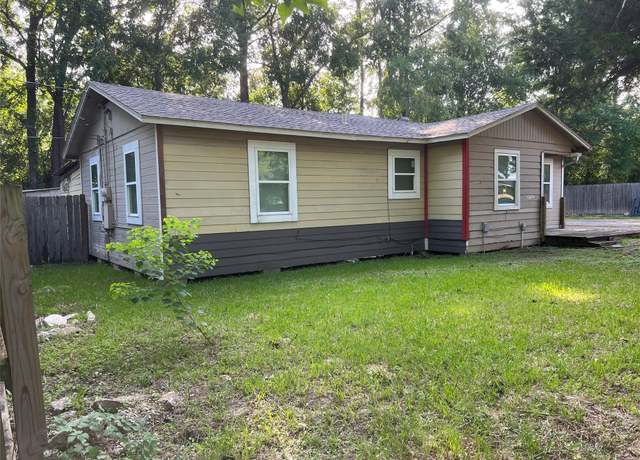 Property at 1024 Bertrand St, Conroe, TX 77301, 3 beds, 1 bath