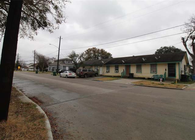 Property at 716 S 79th St, Houston, TX 77012, 1 bath